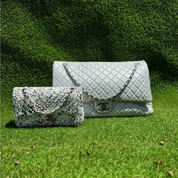 CHANEL XXL SILVER BAG - Picture 4 of 10